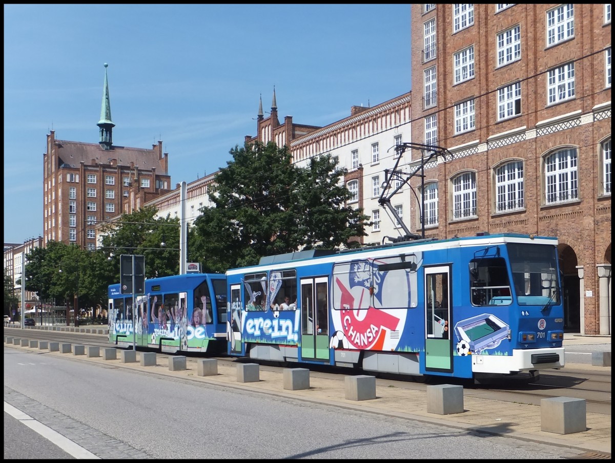 Alte Tatra Stra�enbahn in Rostock.