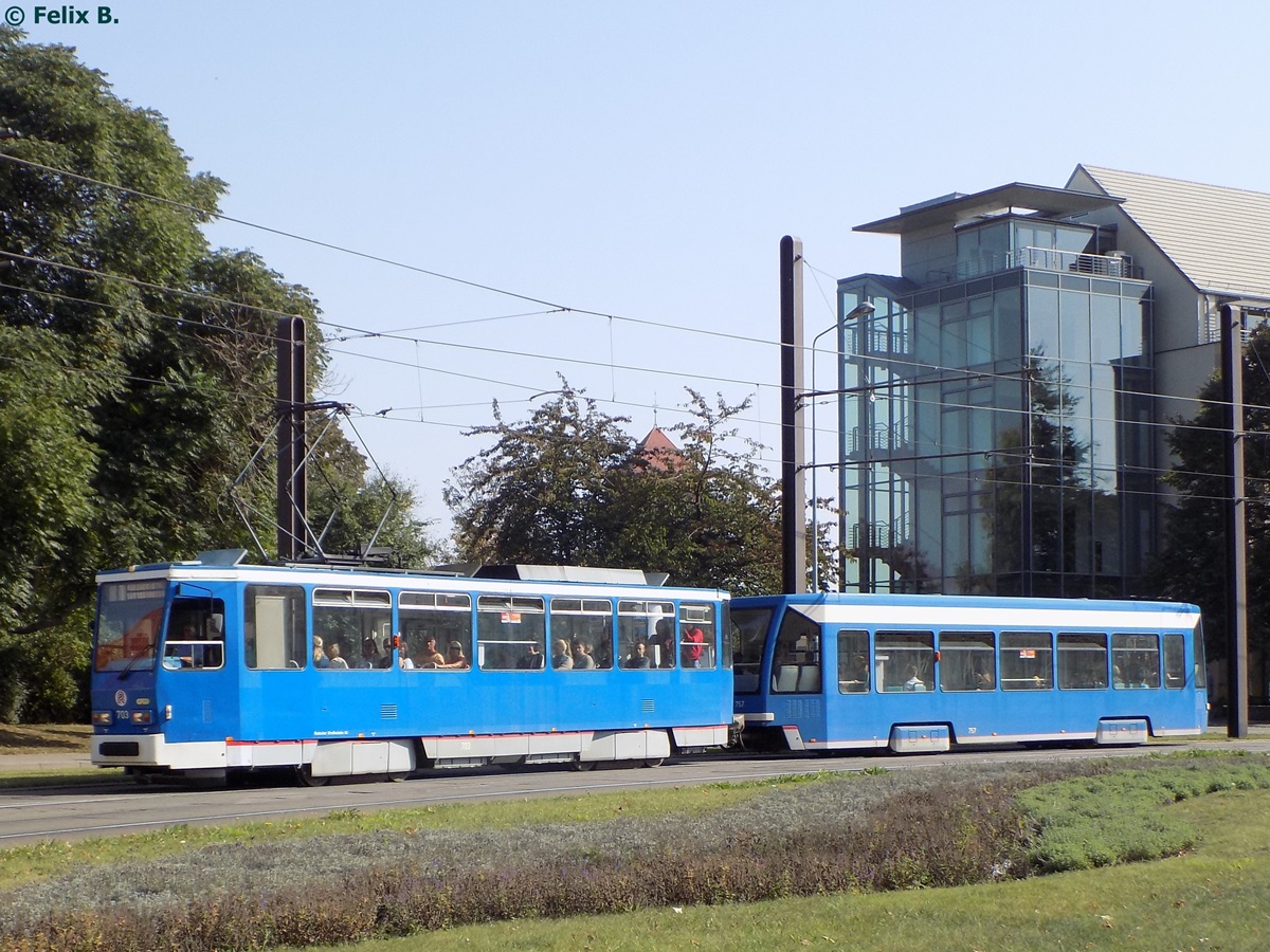 Mit diesem Bild endet die �ra der Tatra in Rostock in meiner Bildersammlung.

Tatra Stra�enbahn NR. 703 der RSAG in Rostock.